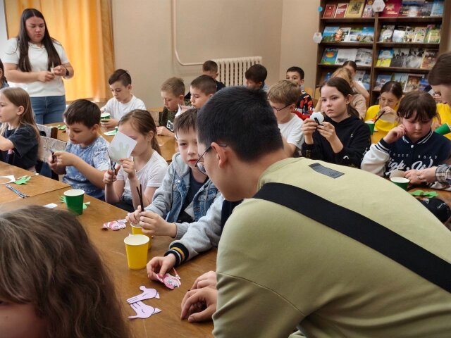 В нашей школе работает трудовая бригада!